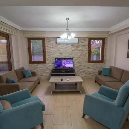 빌라 Prestij Garden 4+1 , Oezel Havuzlu, *